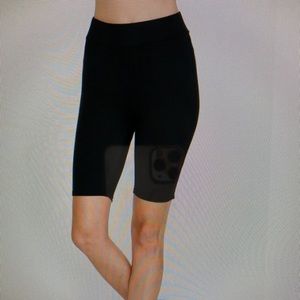 Super high rise 9” inseam yoga short